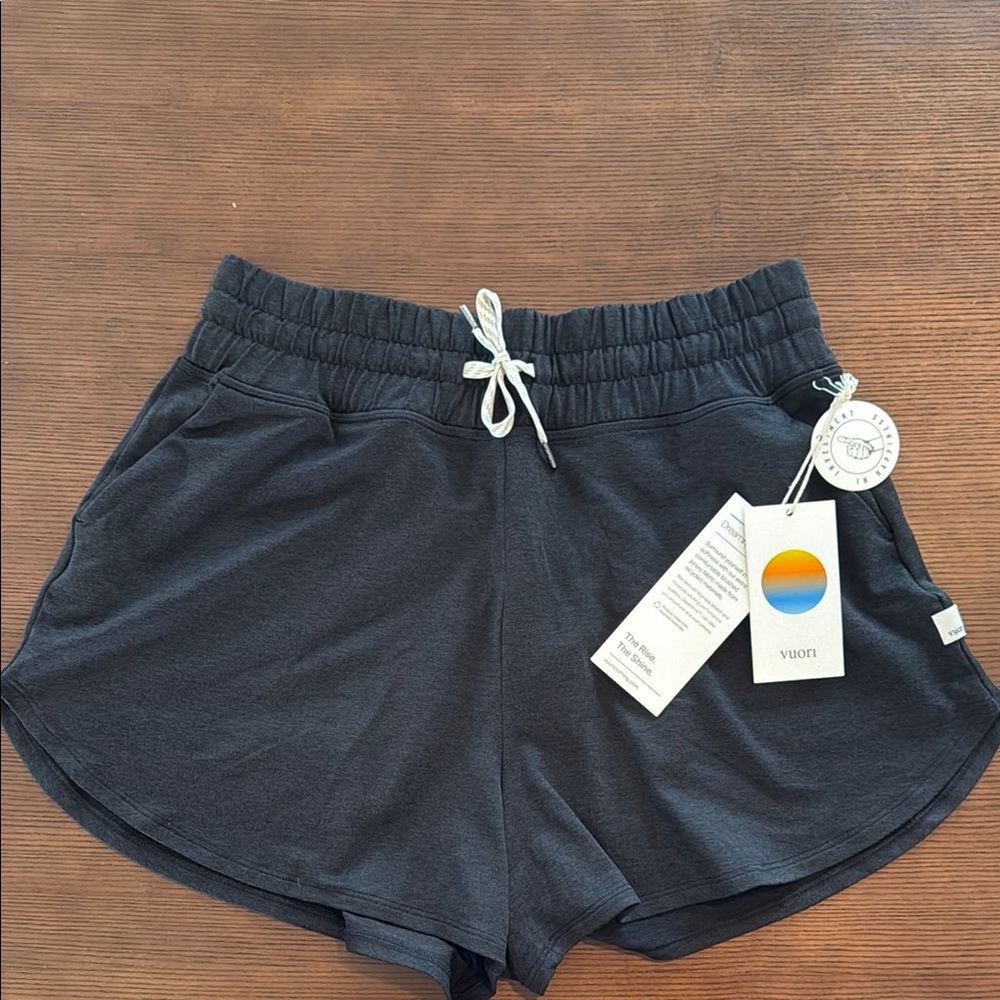 Vuori Women's Halo Performance Shorts 2.0 NWT